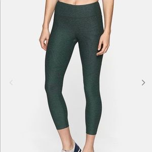 Outdoor Voices 3/4 Warmup Leggings